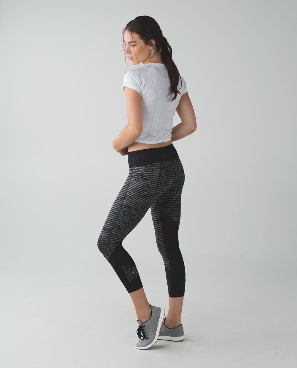 Lululemon Pace Rival Crop *Full-On Luxtreme - Stripe Play Slate Black / Black