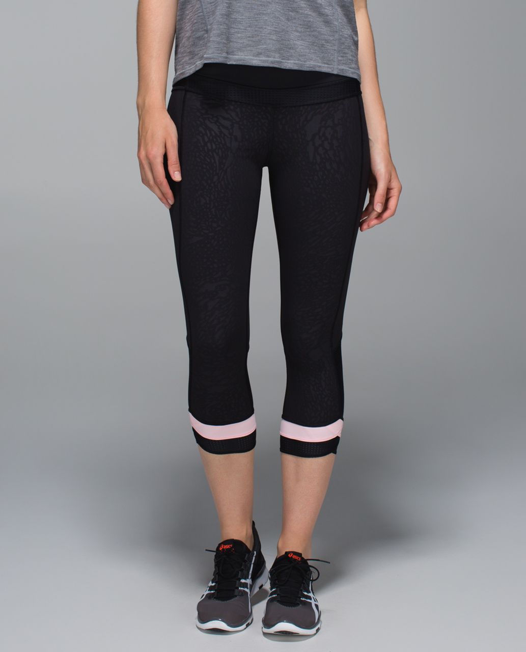 Lululemon Sweaty Or Not Crop *Full-On Luxtreme - Watermark Embossed Black / Blush Quartz