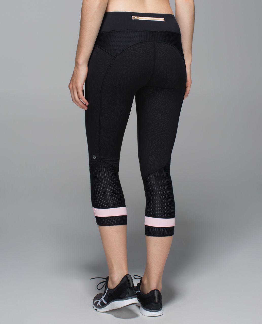 Lululemon Sweaty Or Not Crop *Full-On Luxtreme - Watermark Embossed Black / Blush Quartz