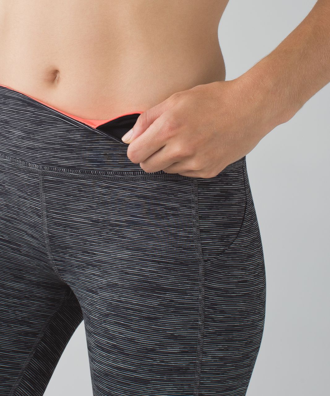 Lululemon Pace Rival Crop - Wee Are From Space Black Slate / Grapefruit