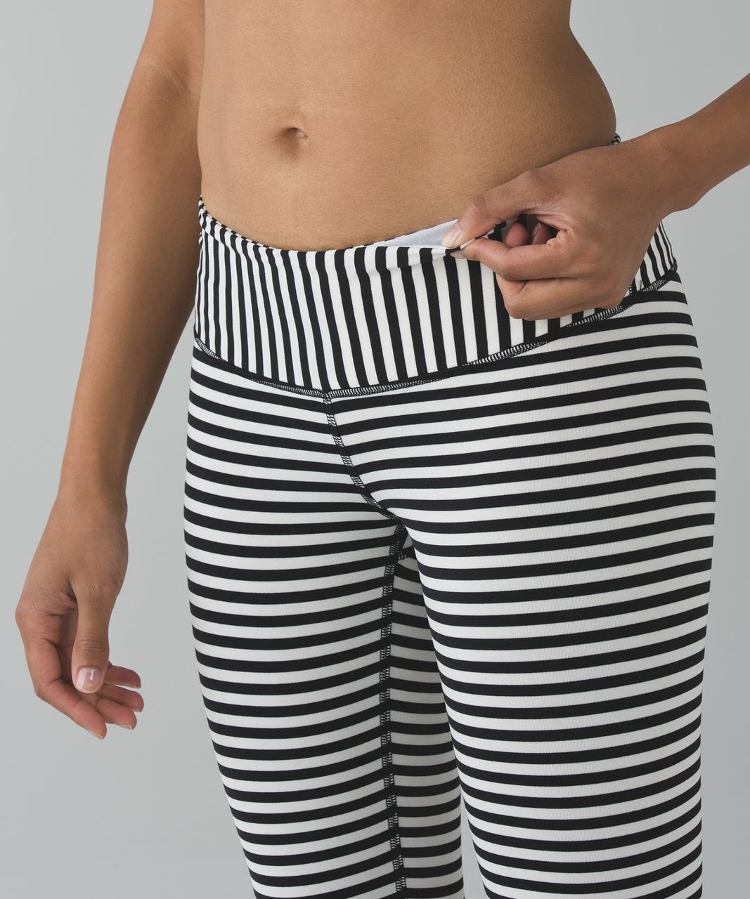 Lululemon Wunder Under Crop II - Narrow Bold Stripe Black Angel Wing / Grapefruit