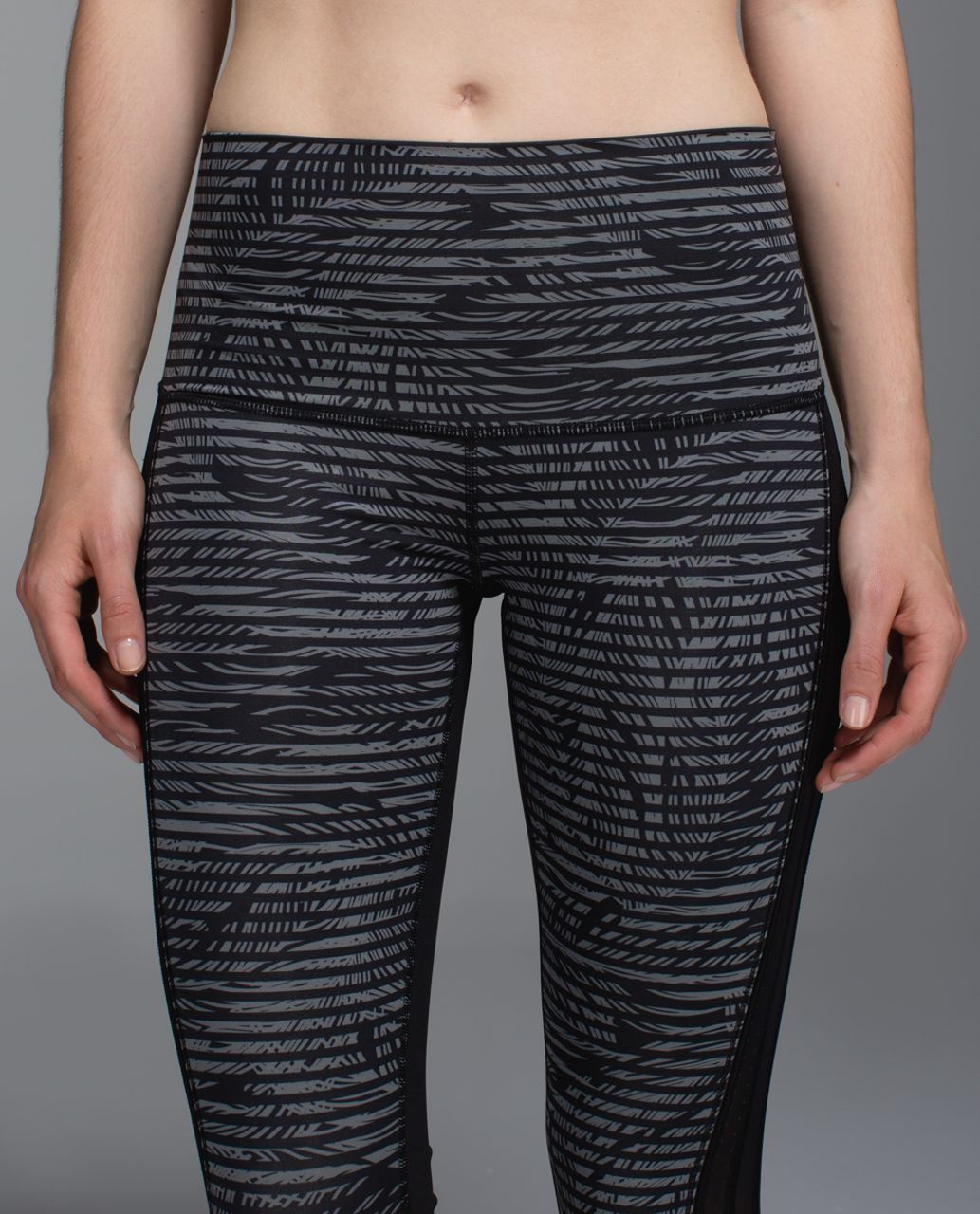 Lululemon Wunder Under Pant *Luxtreme (Roll Down) - Stripe Play Slate Black / Black