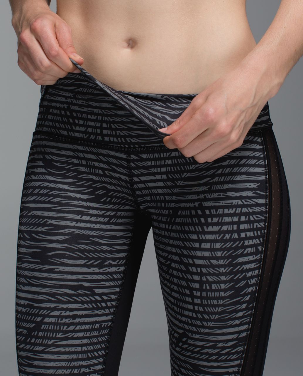 Lululemon Wunder Under Pant *Luxtreme (Roll Down) - Stripe Play Slate Black / Black