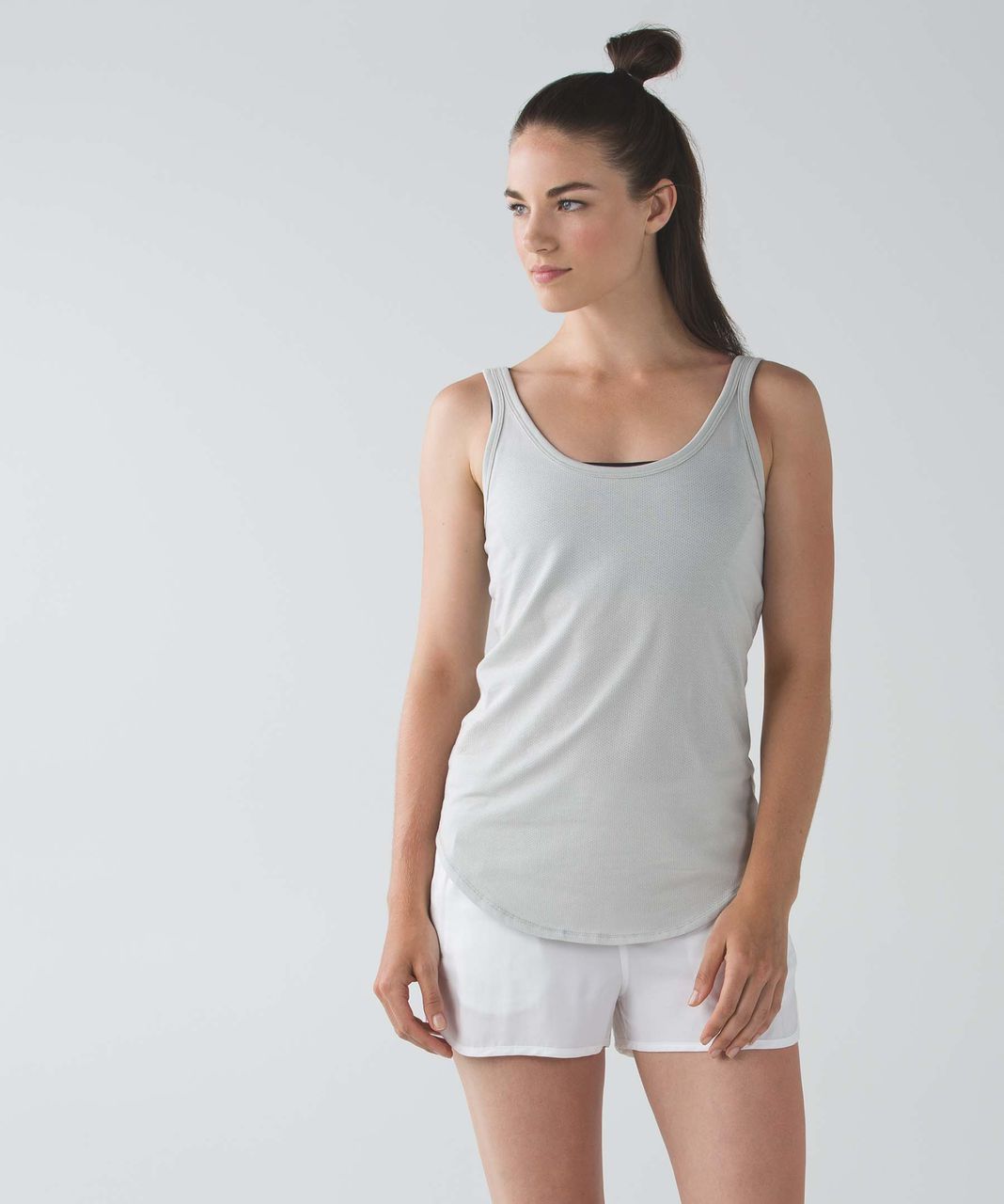 Lululemon Inner Essence Tank - Silver Spoon