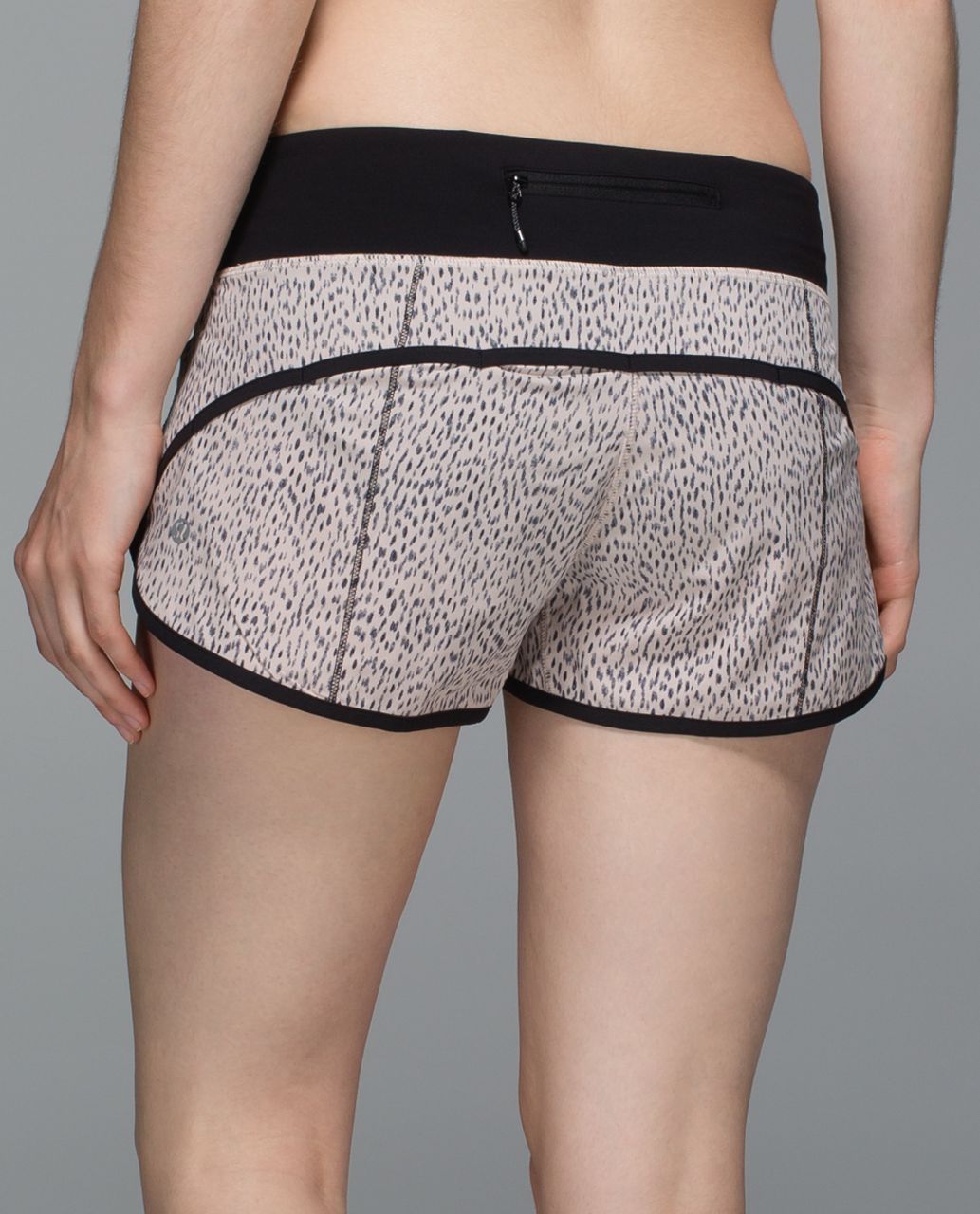 Lululemon Run:  Speed Short *4-way Stretch - Dottie Dash Grain Black / Black