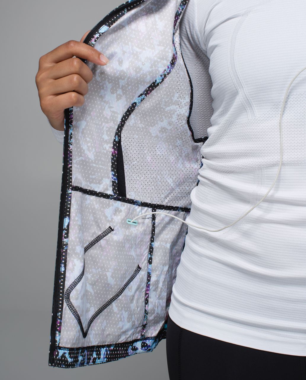 Lululemon Pack-It Vest - Floral Sport Tranquil Blue Multi