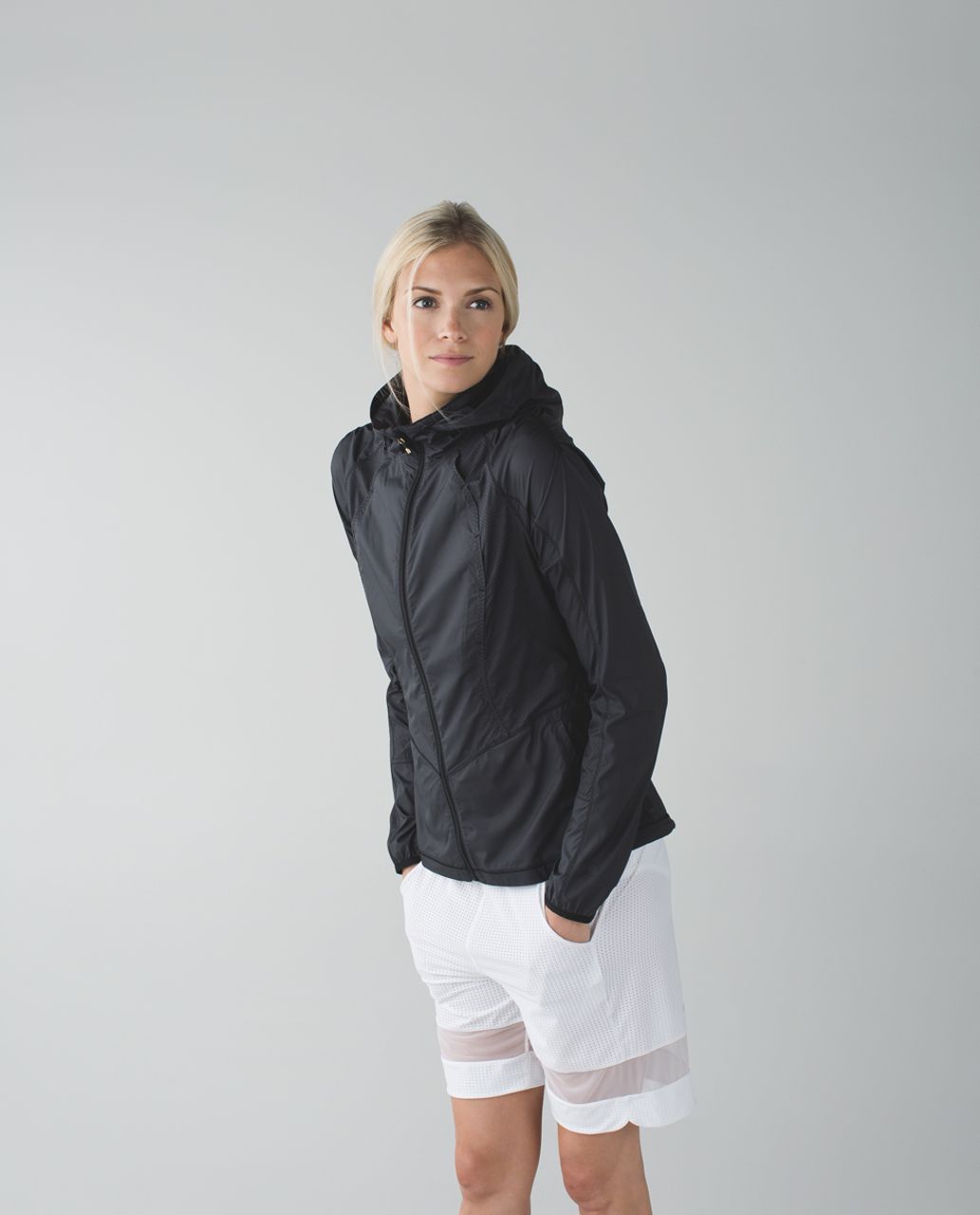 lululemon black hooded jacket