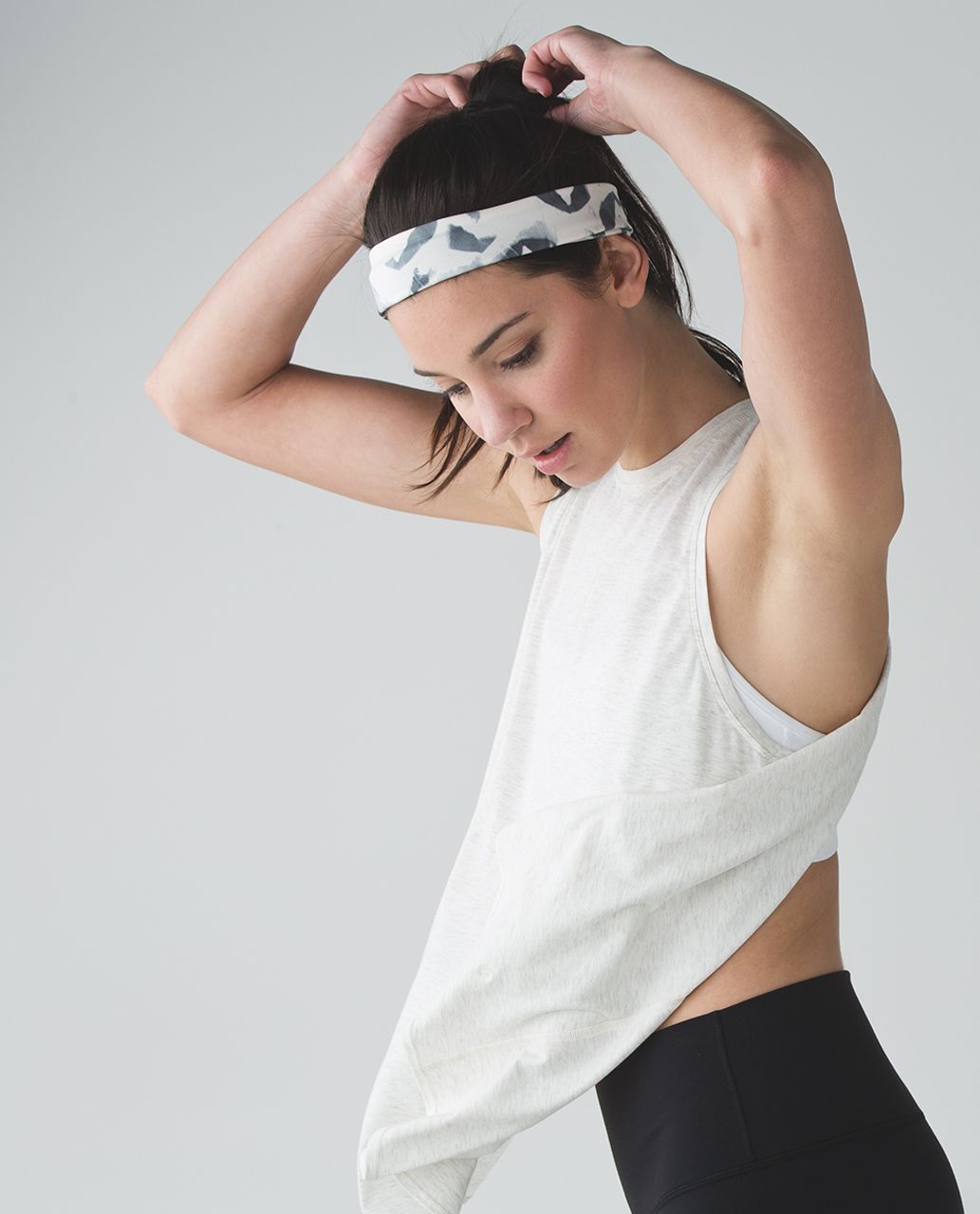 Lululemon Fringe Fighter Headband - Pretty Plume Angel Wing Black / Black