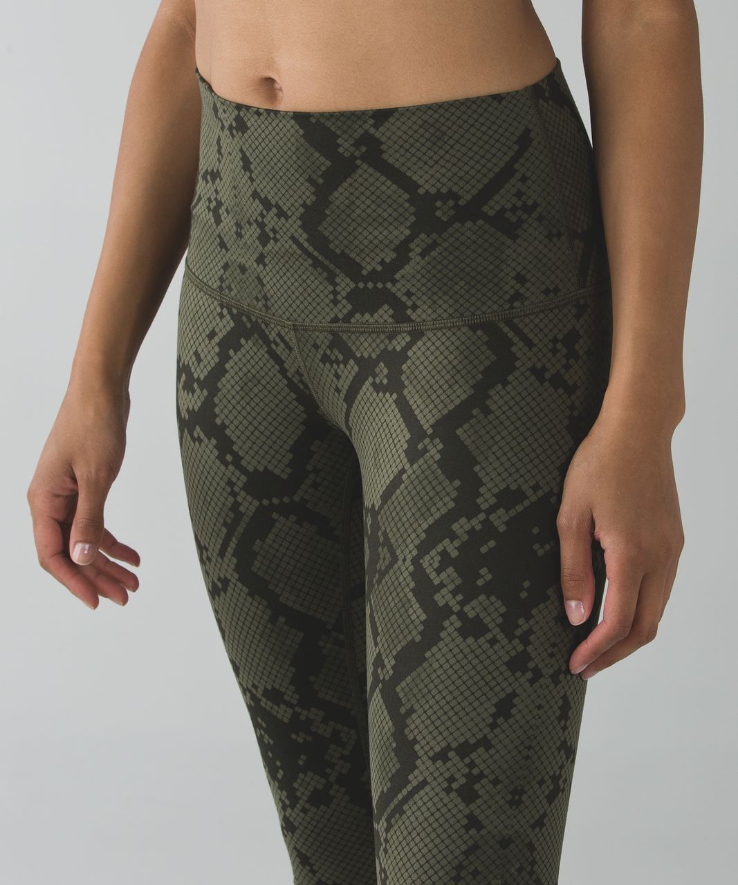 lululemon athletica, Pants & Jumpsuits, Lululemon Wunder Under Crop  Hirise Mini Ripple Desert Olive Fatigue Green 8