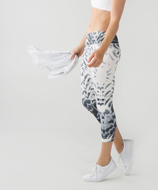 Lululemon Wunder Under Crop - lulu fanatics Lululemon Wunder Under Crop - lulu fanatics