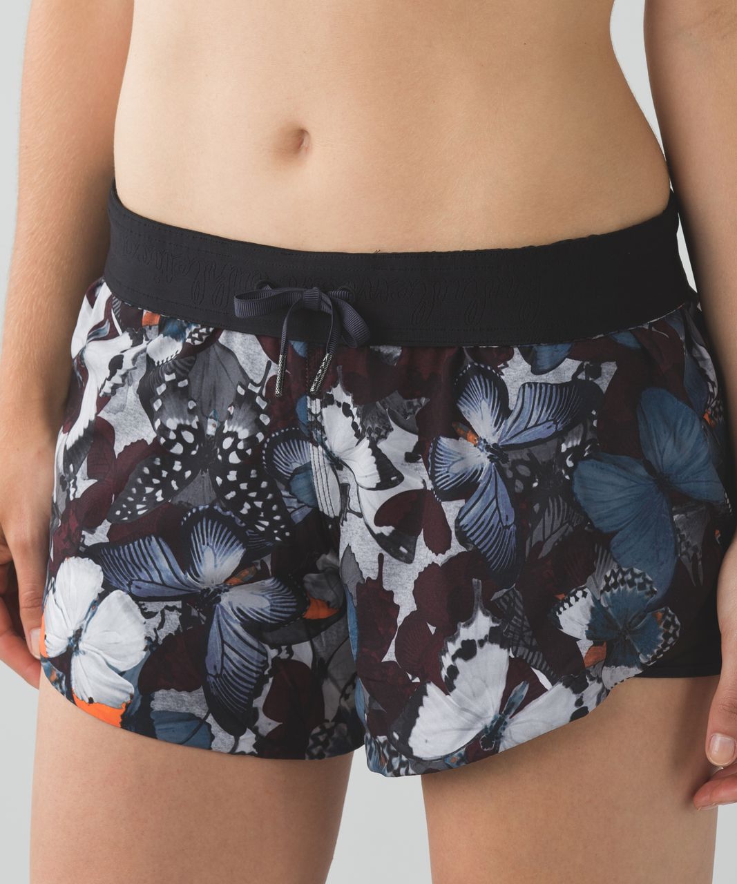 Lululemon Go The Distance Short - Biggie So Fly Butterfly Pizzaz Multi / Black