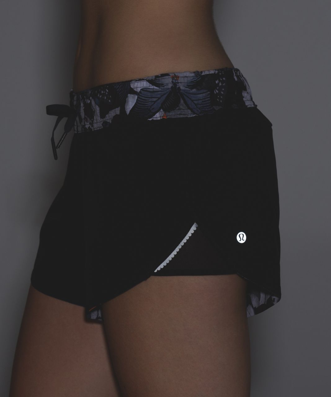 Lululemon Go The Distance Short - Biggie So Fly Butterfly Pizzaz Multi / Black