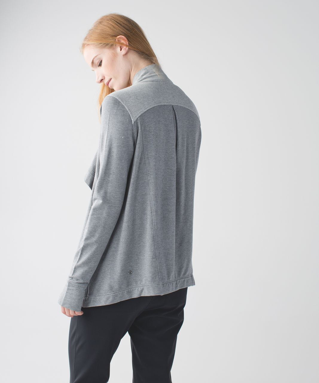 Lululemon Coast Wrap - Heathered Mod Medium Grey