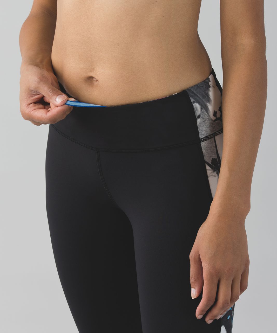 Lululemon Run The World 7/8 Tight - Black / Exploded So Fly Butterfly Angel Wing Black / Wee Stripe Black Heathered Black