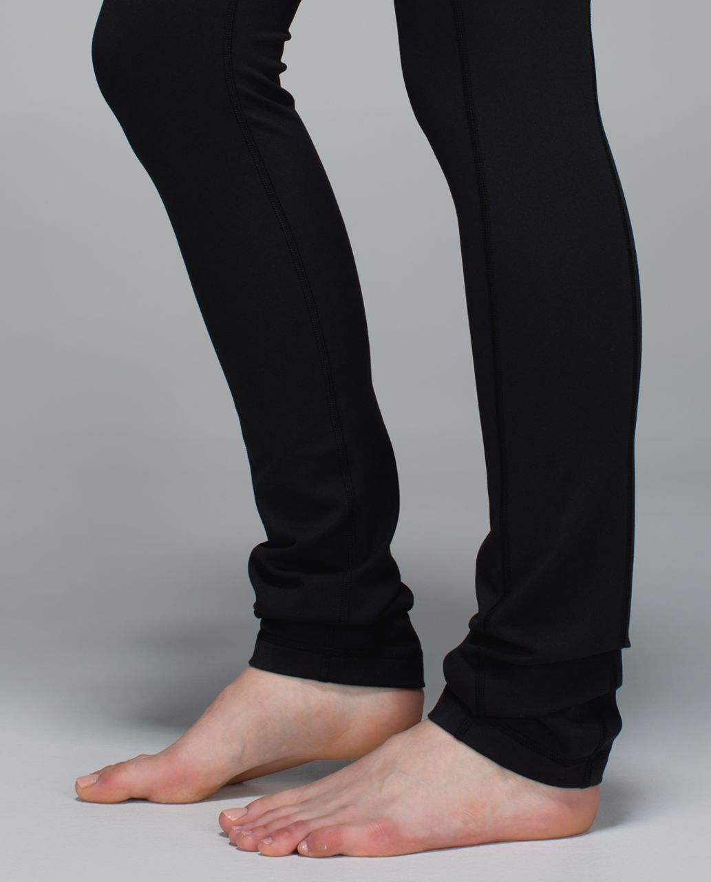 Lululemon Skinny Groove Pant Black size 2 - $25 - From Kimberly