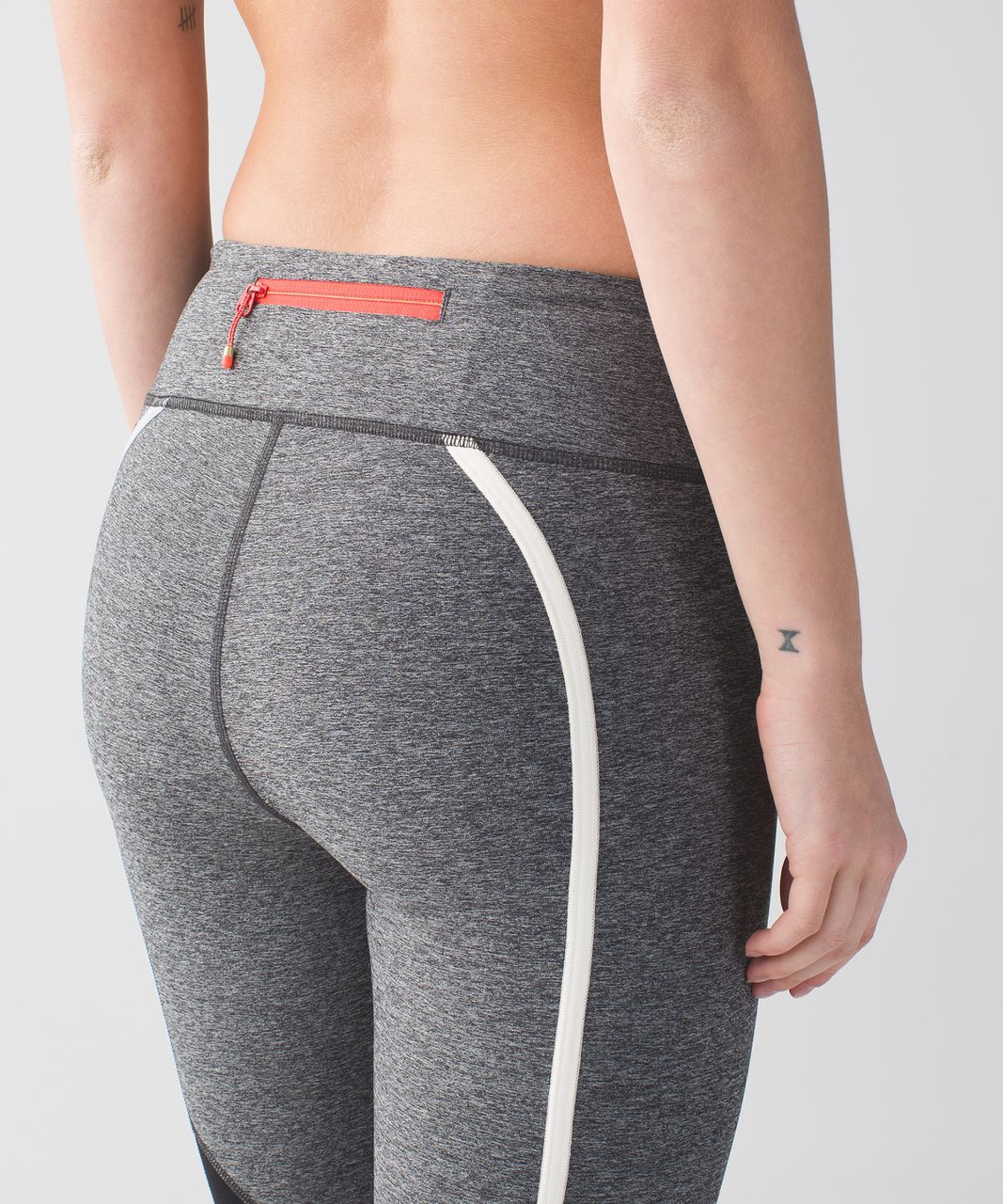 Lululemon Pedal To The Medal 7/8 Tight - Heathered Black / Angel Wing / Silver Fox