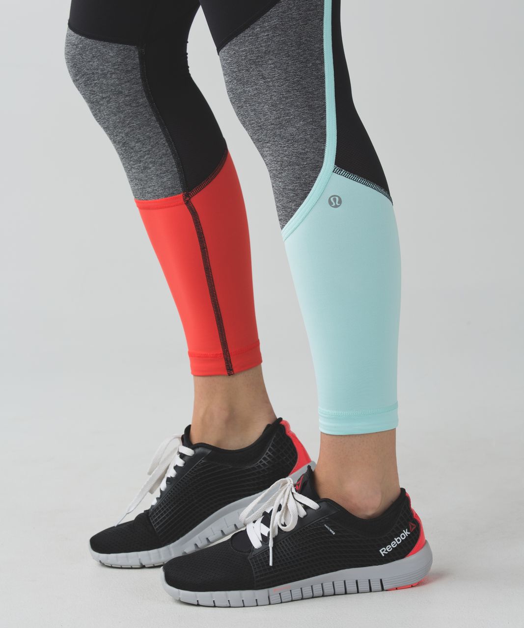 Lululemon Pedal To The Medal 7/8 Tight - Black / Alarming / Tranquil Blue