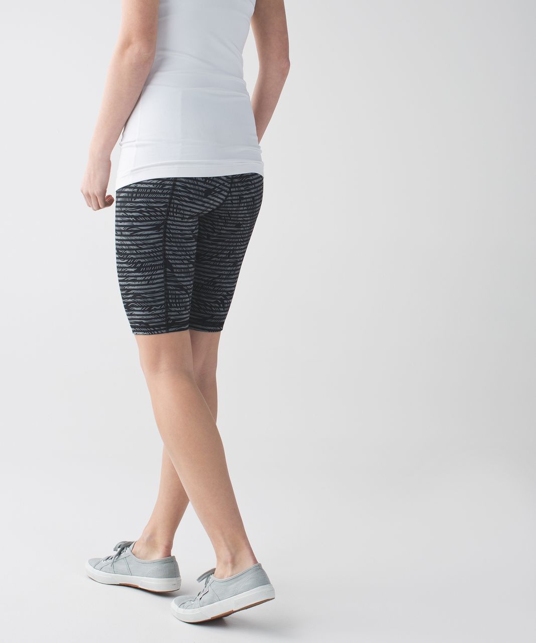 Lululemon Groove Short II (Roll Down - Tall) - Stripe Play Slate Black