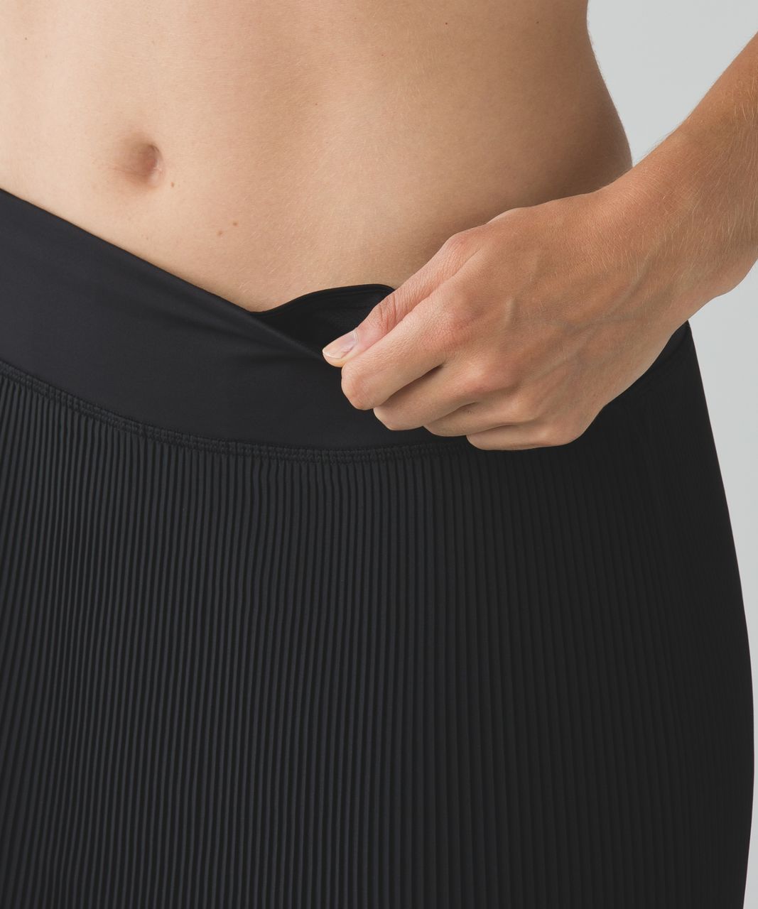 Lululemon Pleat To Street Skirt III - Black (First Release)