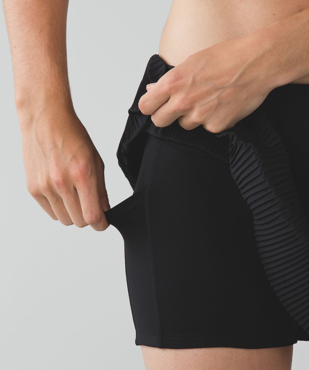 Lululemon Pleat To Street Skirt III - Black (First Release)