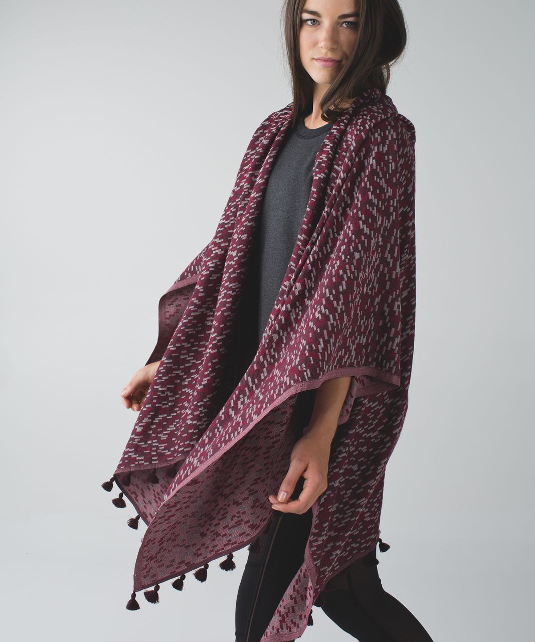 Lululemon Sun To Moon Scarf - Angel Wing / Cranberry / Bordeaux Drama