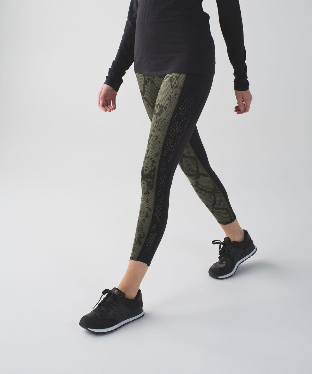 Lululemon Beyond Boundaries Pant - Black / Ziggy Snake Butter Pink Black