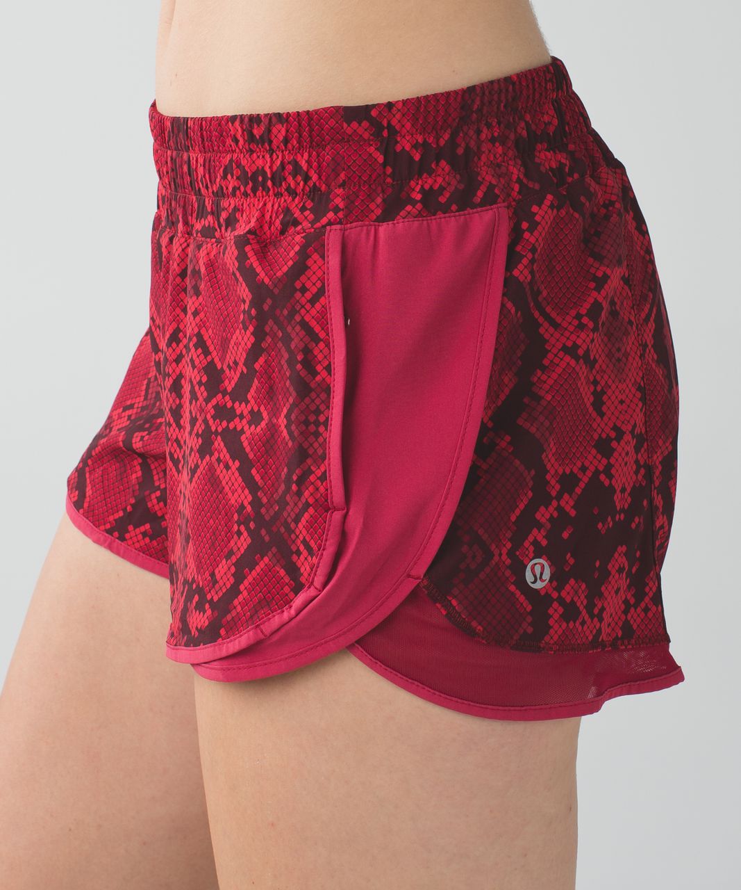 Lululemon Super Squad Short - Mini Ziggy Snake Red Tide Deepest Cranberry / Cranberry