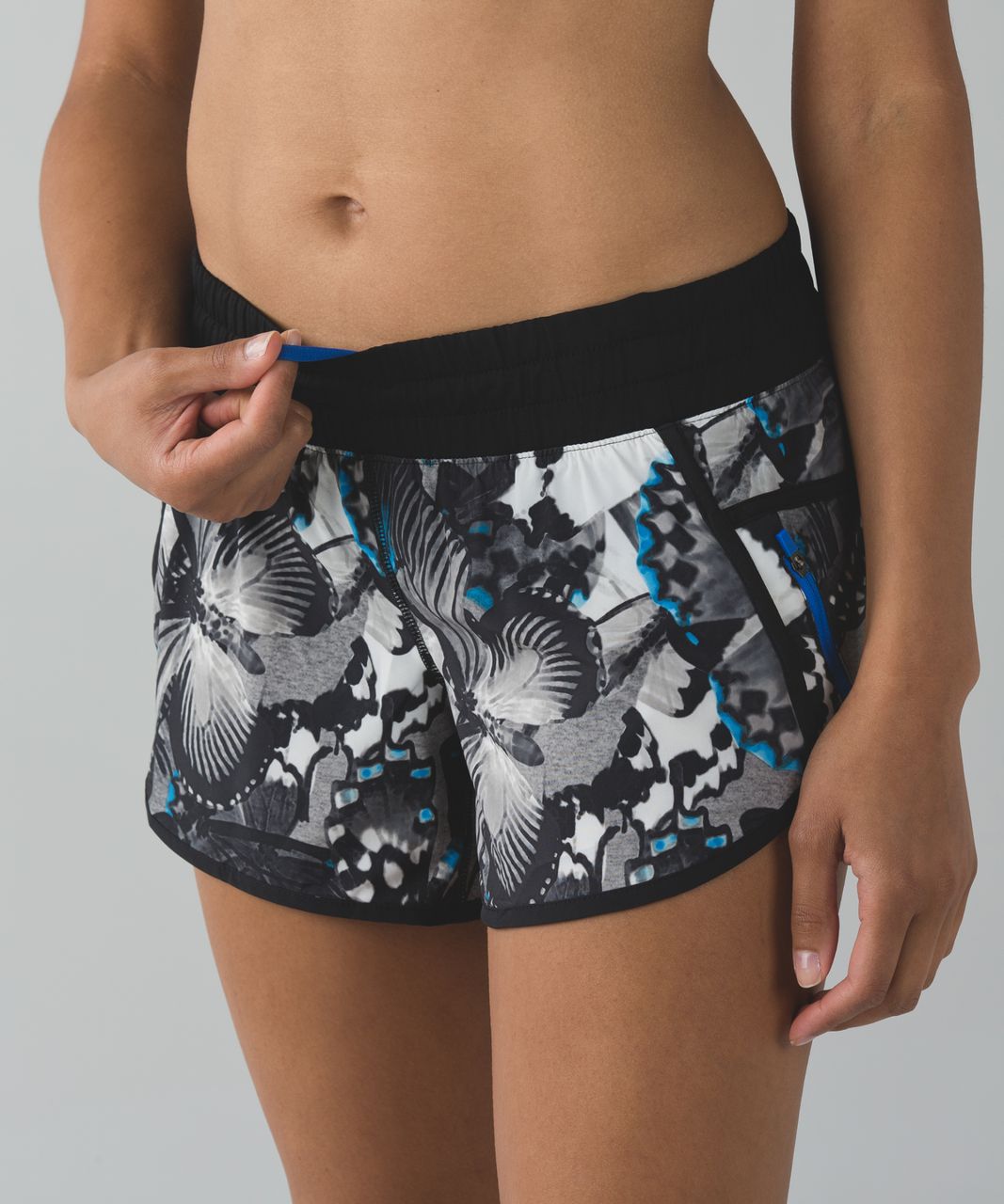 Lululemon Tracker Short III *4-way Stretch - Exploded So Fly Butterfly Angel Wing Black / Black