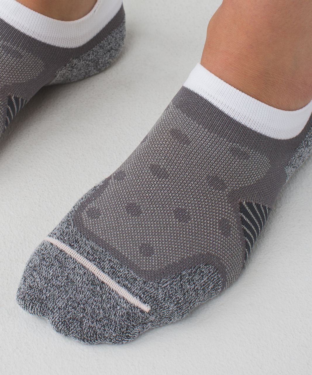 Lululemon Speed Sock *Silver - Slate