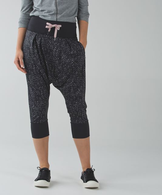 Lululemon Drop It Crop - Black - lulu fanatics