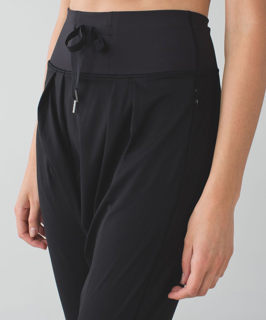 Lululemon Drop It Crop - Black