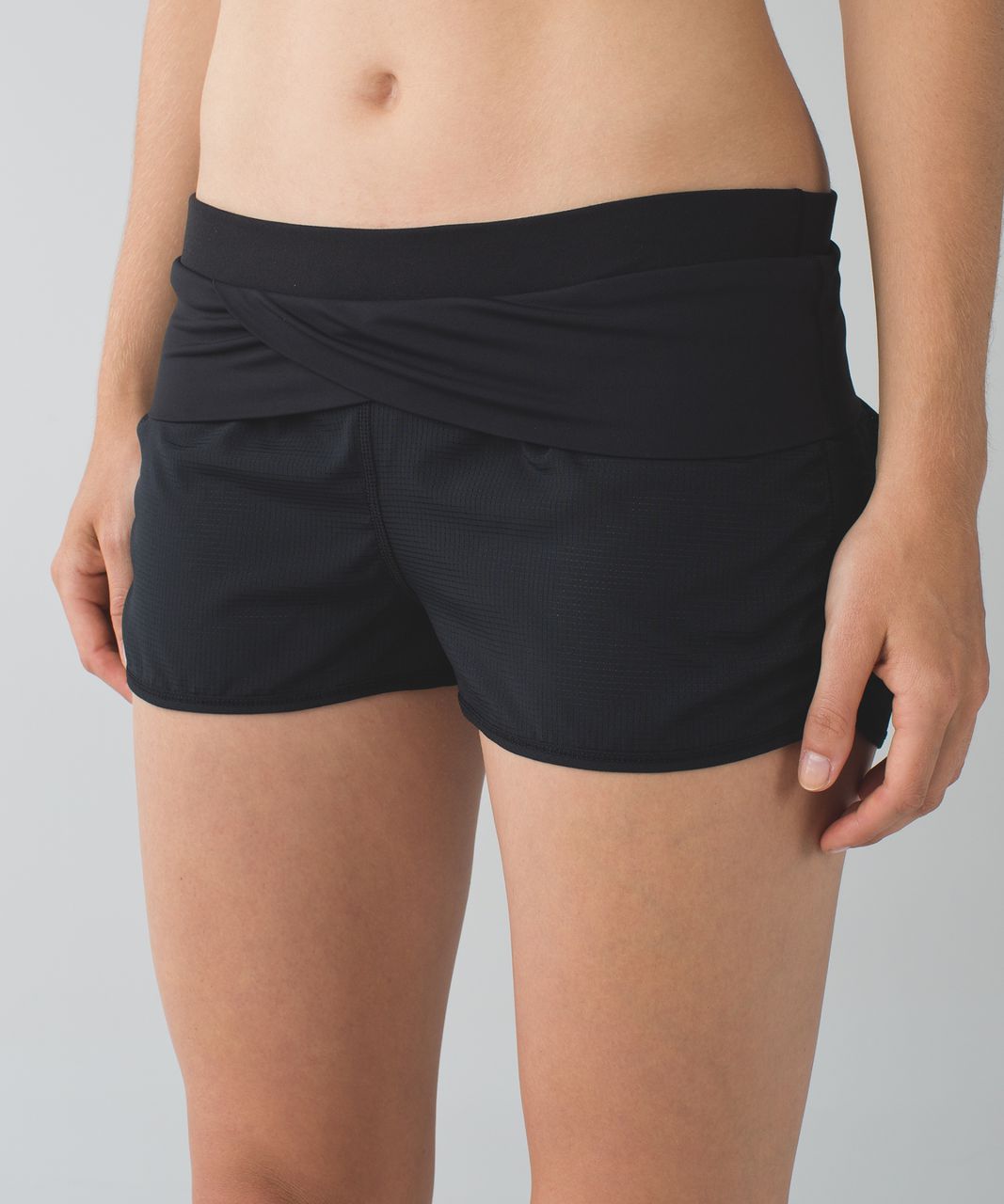 Lululemon Sunset Salutation Short - Black