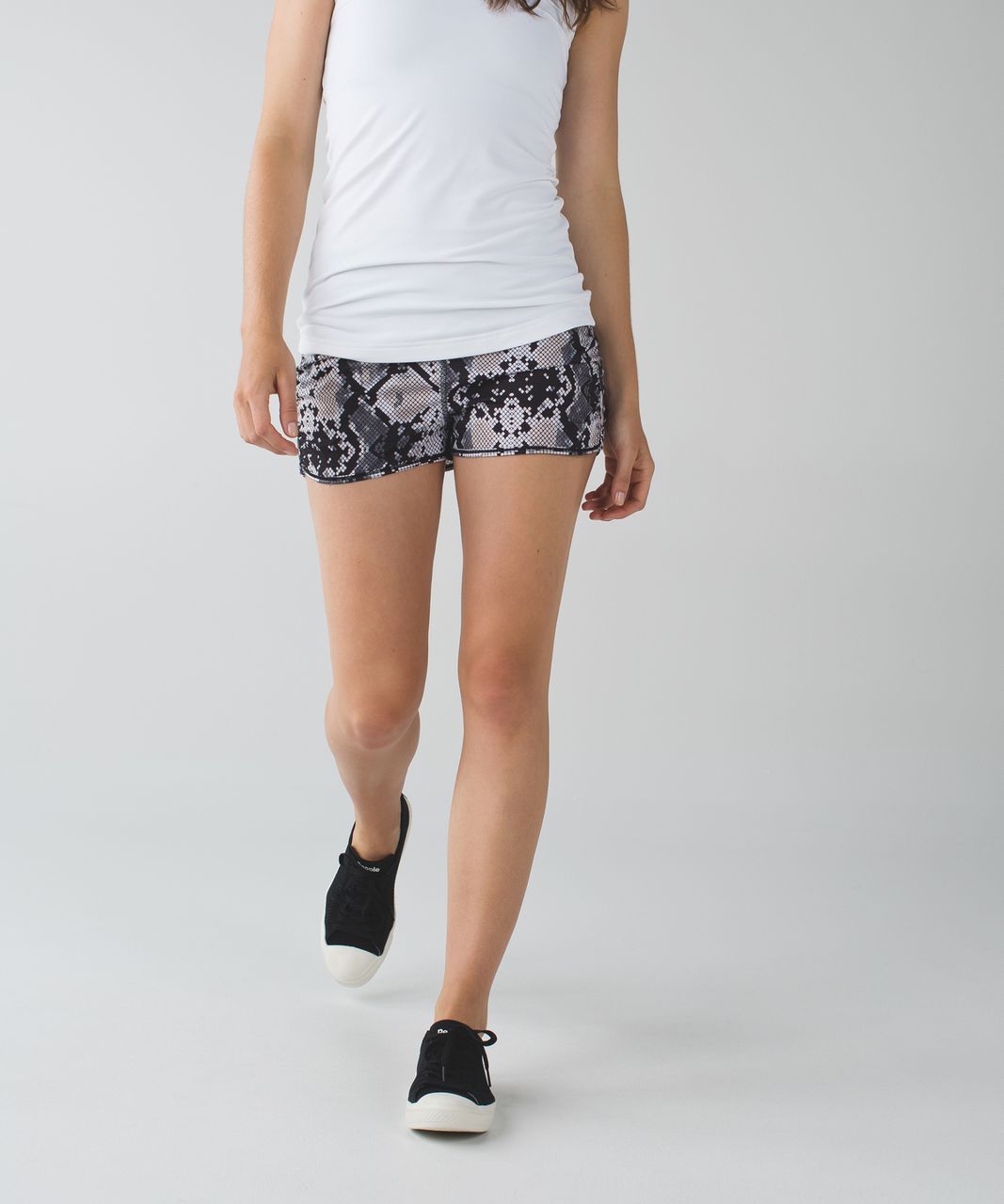 Lululemon Sunset Salutation Short - Ziggy Snake Butter Pink Black / Black