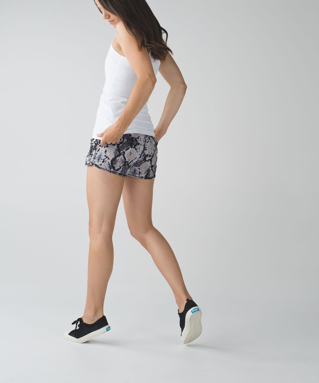 Lululemon Sunset Salutation Short - Ziggy Snake Butter Pink Black / Black