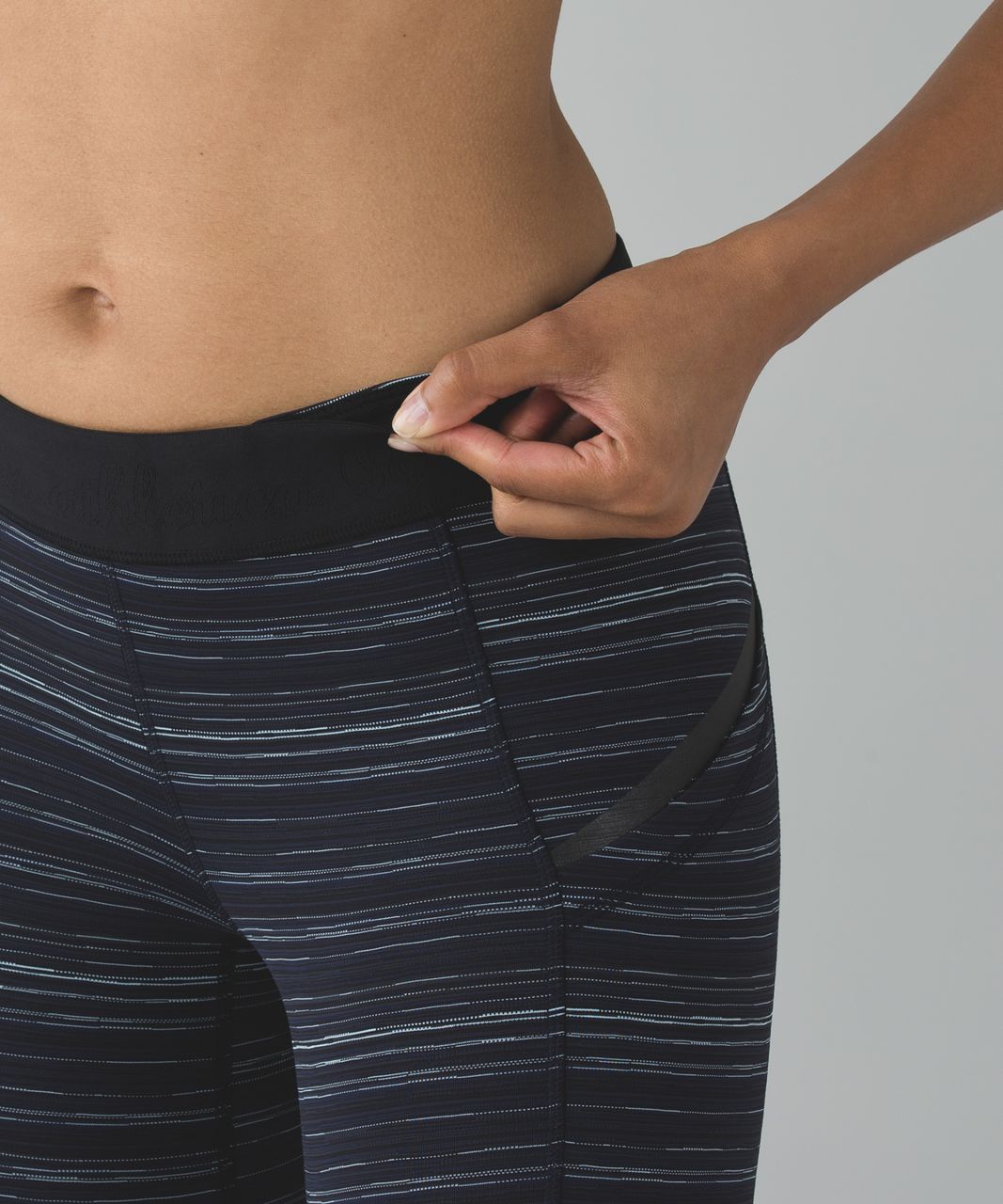 Lululemon What The Sport Short (Long) - Cyber Stripe Naval Blue Black