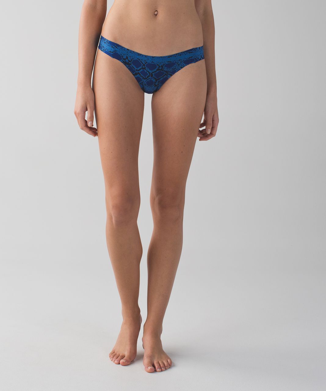 Lululemon Light As Air Thong - Bitty Simply Ziggy Snake Pipe Dream Blue Sapphire Blue / Pipe Dream Blue