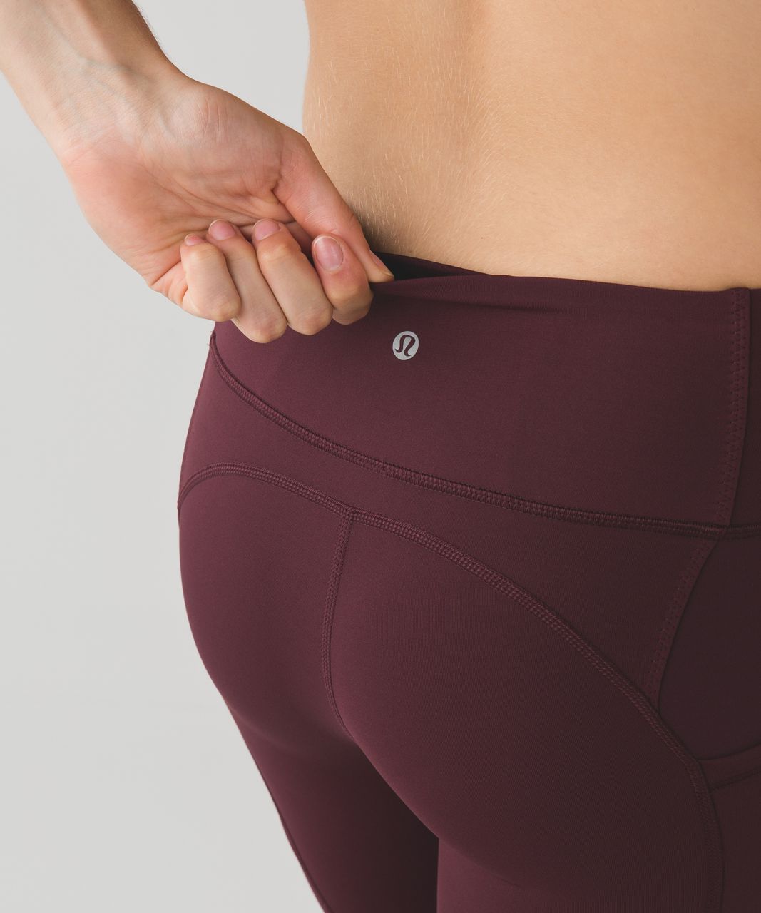 Lululemon Kris Cross Crop Legging Full-On Luxtreme Bordeaux Drama, Women's  Fashion, Activewear on Carousell