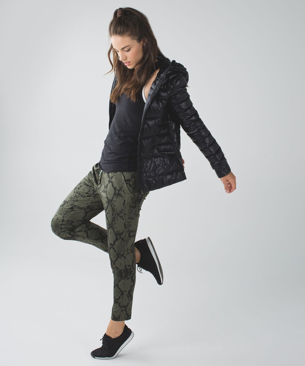 Lululemon Jet Crop (Slim) *Luxtreme - Ziggy Snake Fatigue Green Gator Green