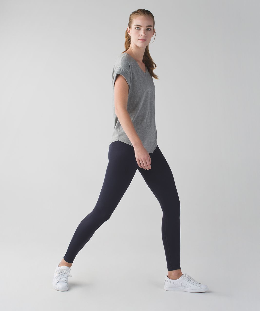 Lululemon naval blue zone in tights - Agent Athletica
