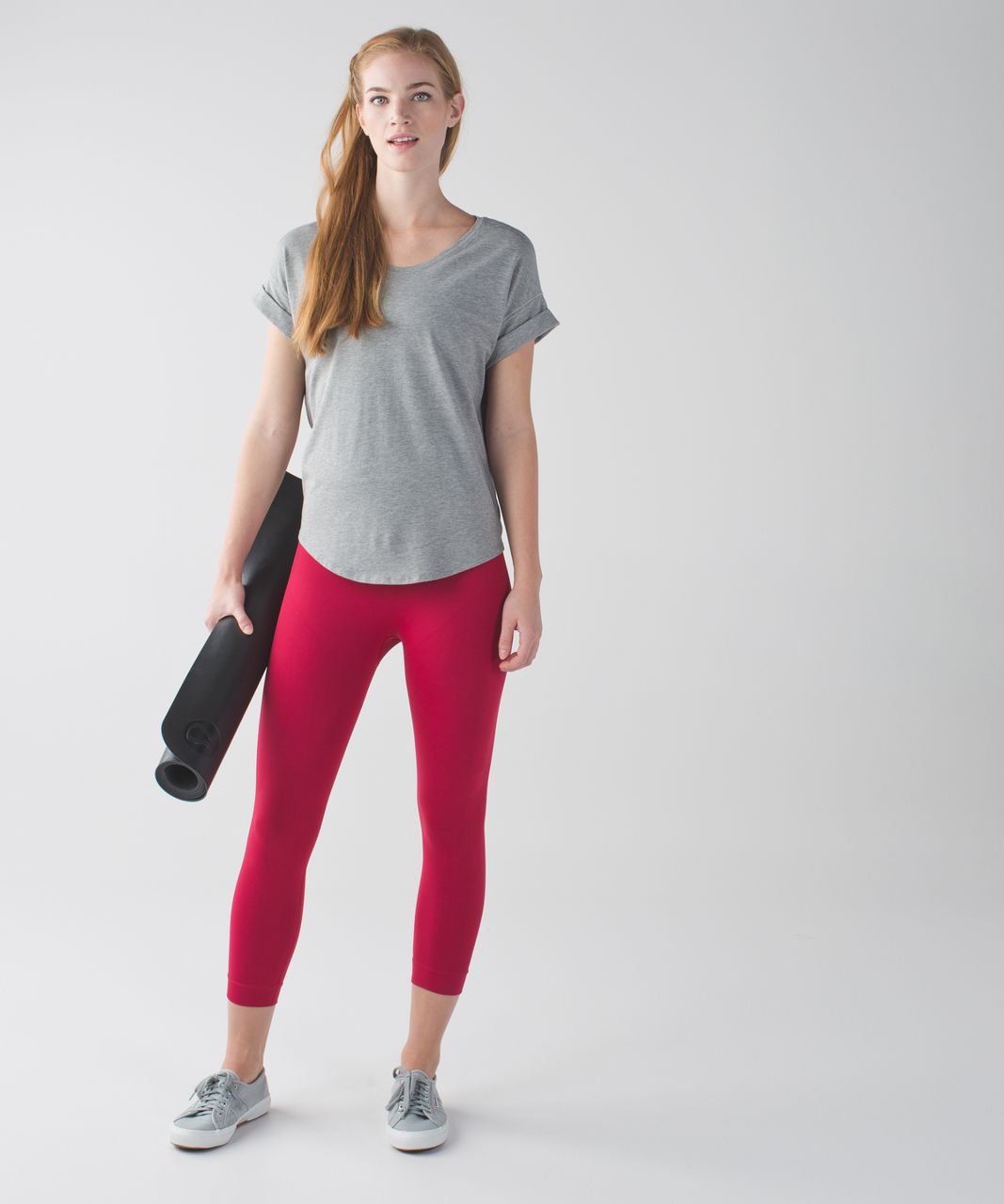 Lululemon Zone In Crop - Size 6 – The Shop District