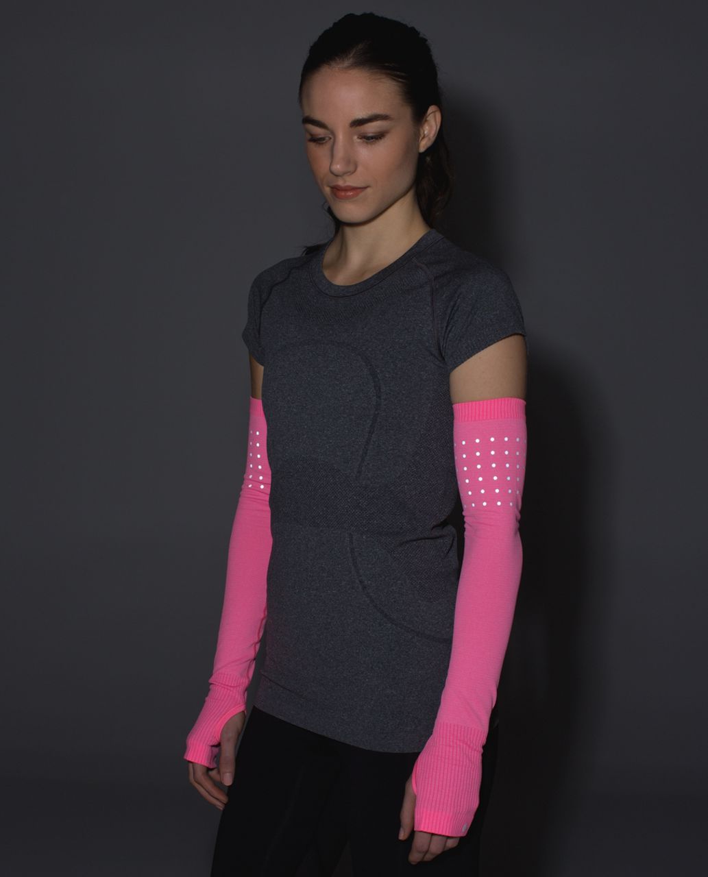 Lululemon Swiftly Arm Warmers - Heathered Neon Pink