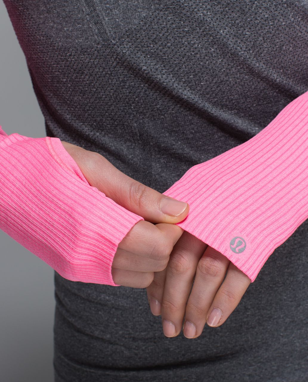 Lululemon Swiftly Arm Warmers - Heathered Neon Pink