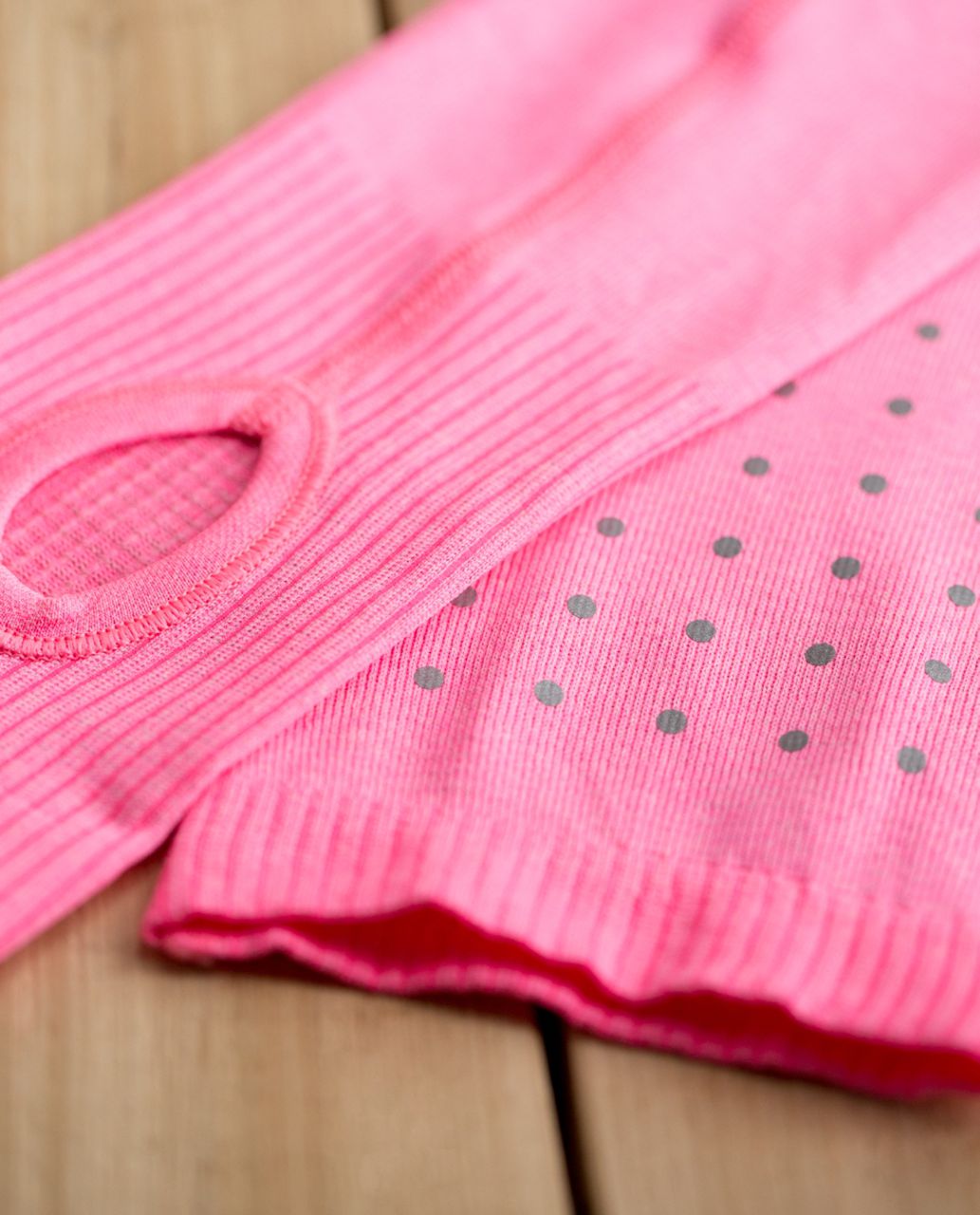 Lululemon Swiftly Arm Warmers - Heathered Neon Pink