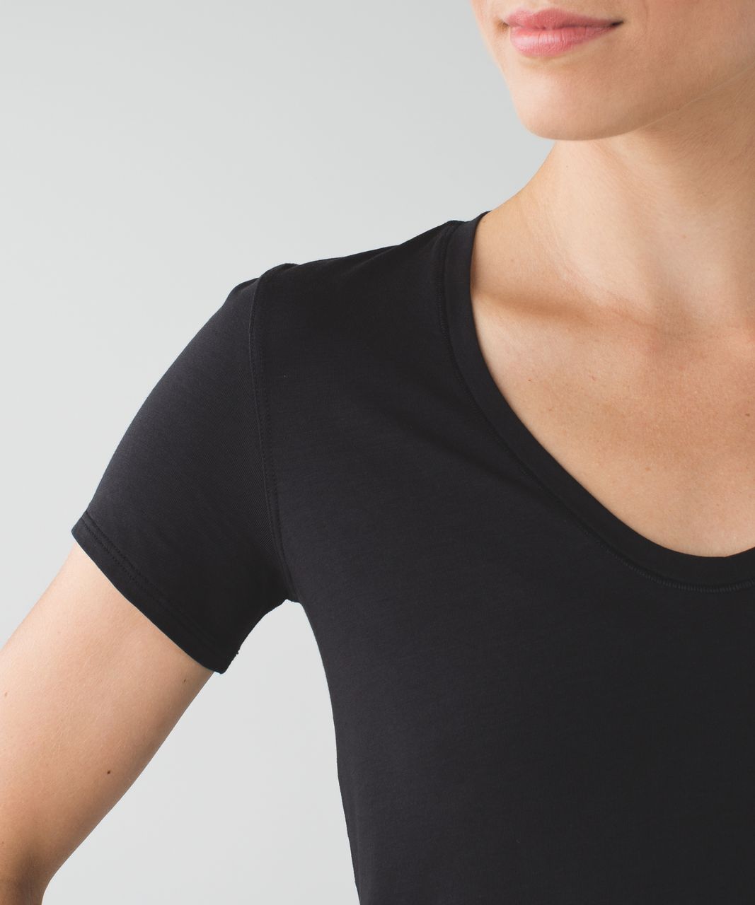 Lululemon Circadian Short Sleeve Tee - Black - lulu fanatics