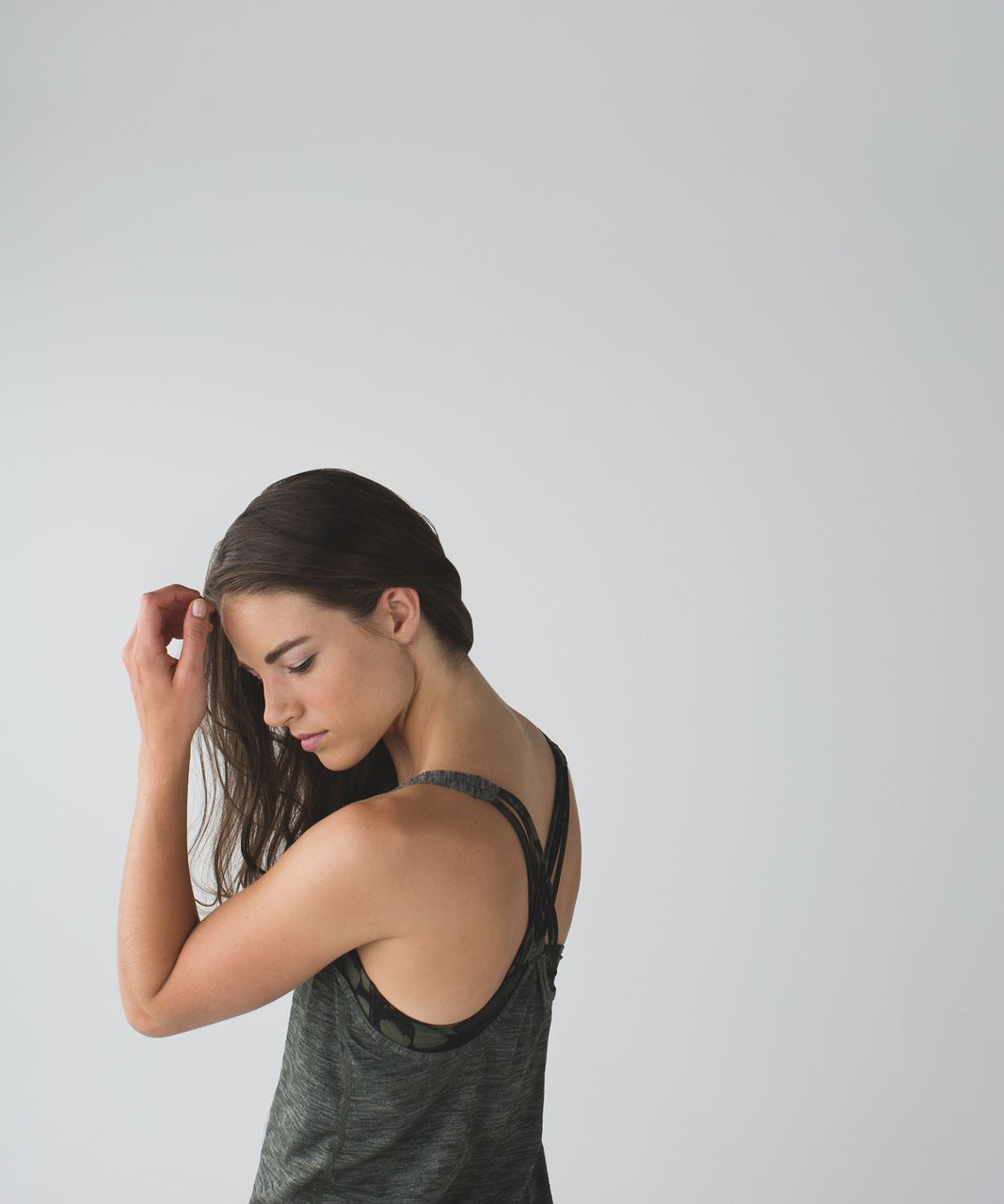 Lululemon Sunset Salutation Tank - Heathered Gator Green / Biggie So Fly Butterfly Fatigue Green Black