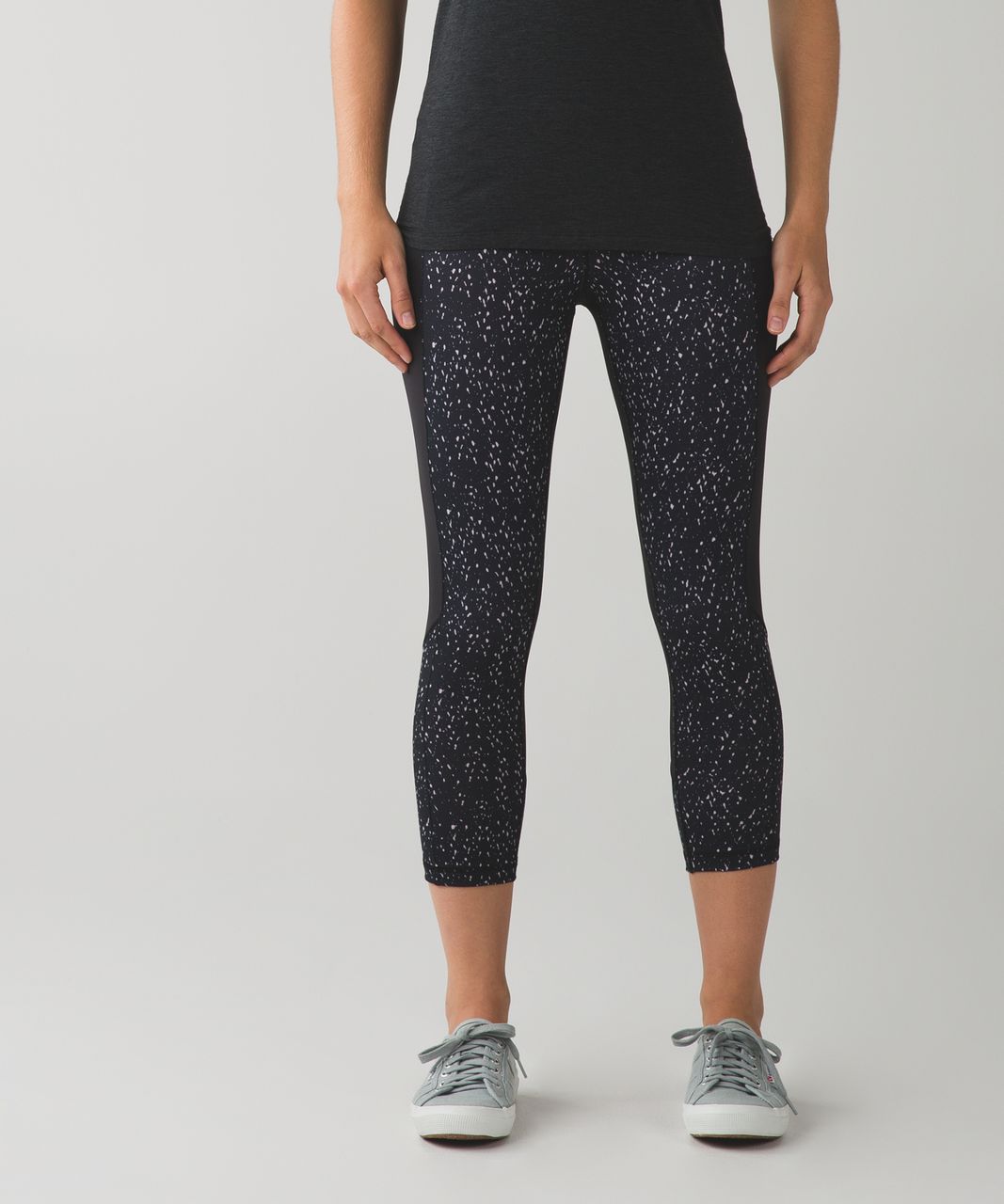 Lululemon Give Me Qi Crop - Butterfly Texture Mink Berry Black / Black / Mink Berry