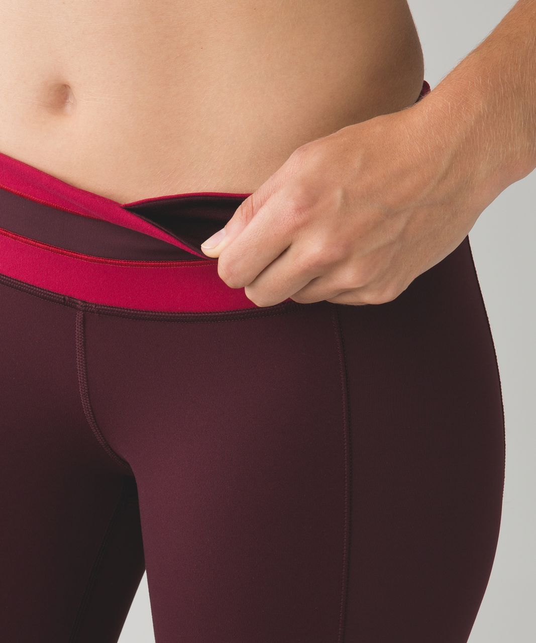 Lululemon Give Me Qi Crop - Bordeaux Drama / Cranberry