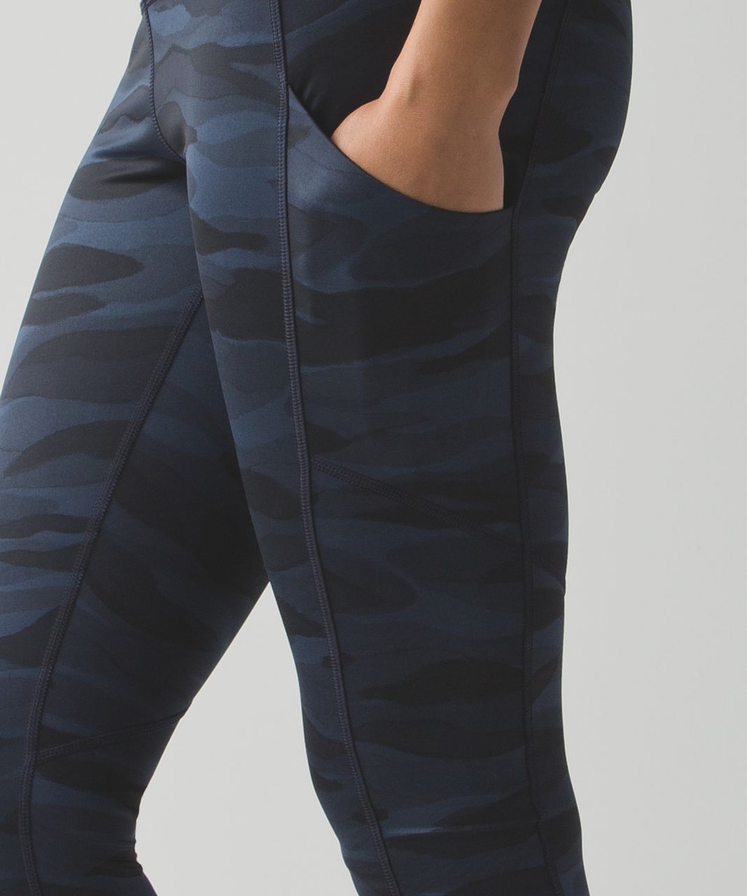 Lululemon Speed Tight IV *Full-On Luxtreme - Mini Coast Camo Deep Navy Black