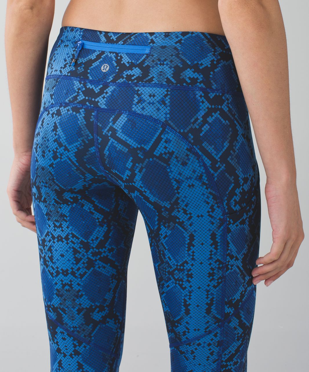 My Python Legging - Cloud Blue Snake – Carbon38