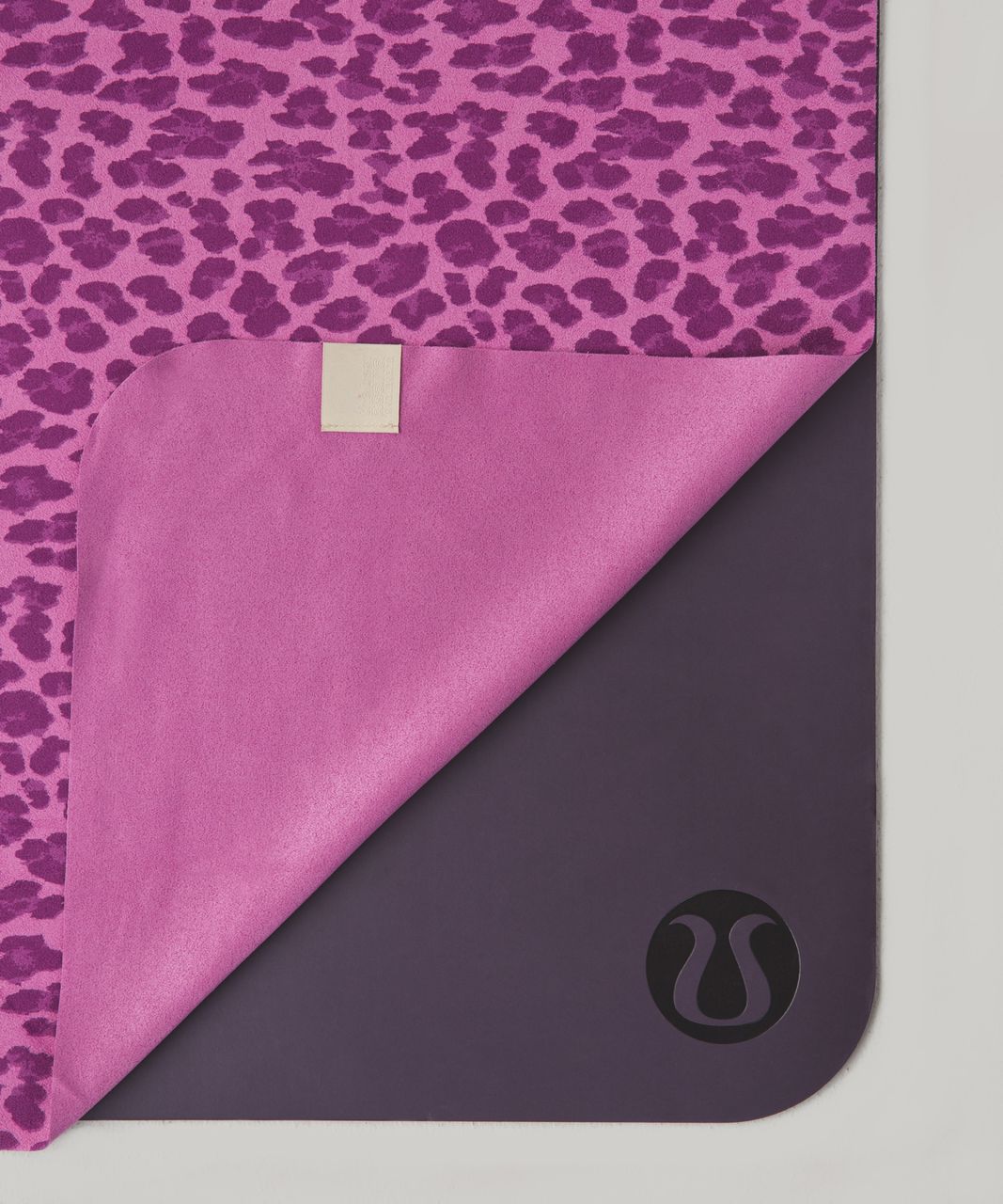 Lululemon The Towel - Mini Cherry Cheetah Mellow Magenta Ultra Violet